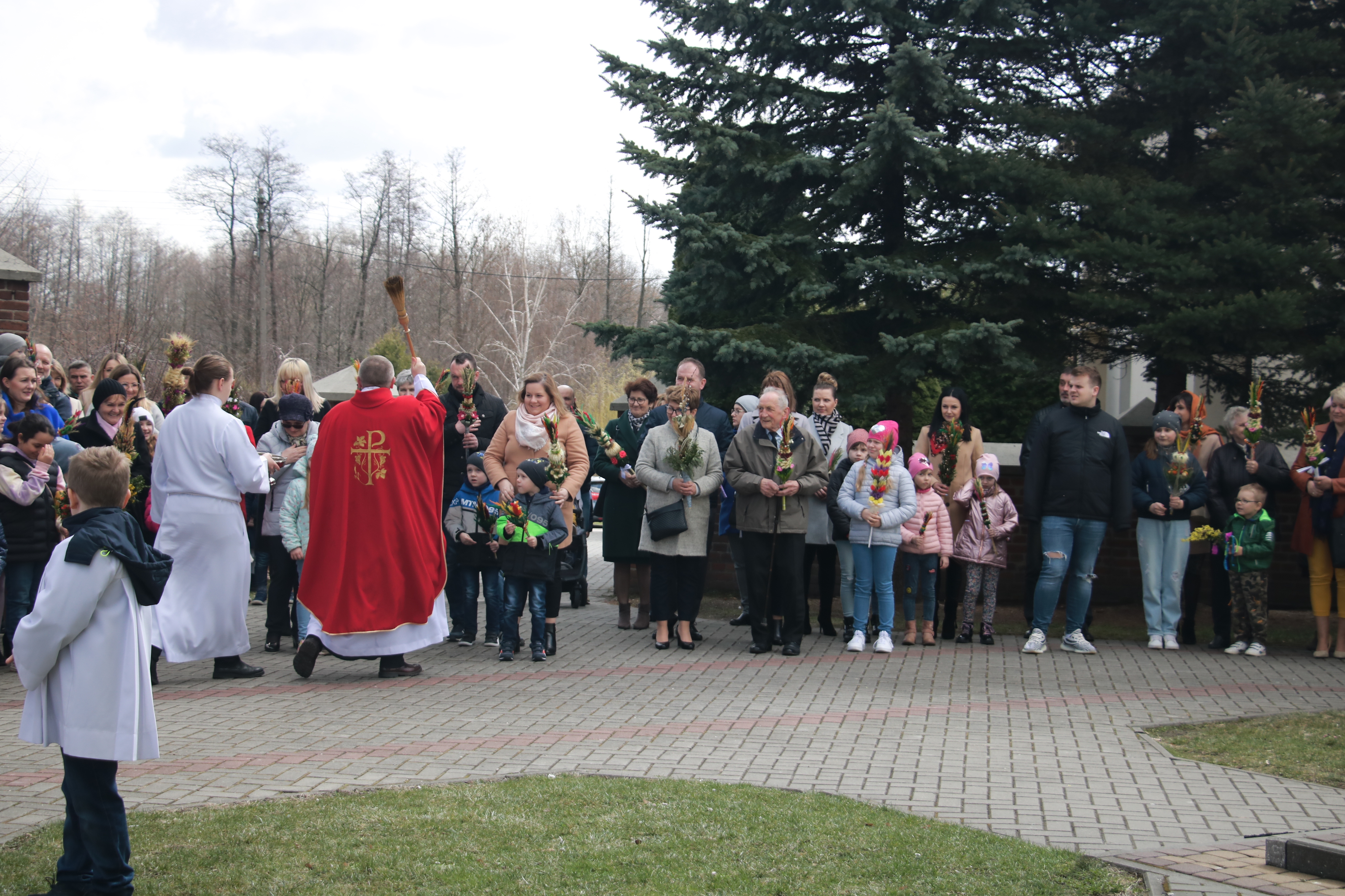 Niedziela Palmowa 2022 z udziałem uchodźców z Ukrainy